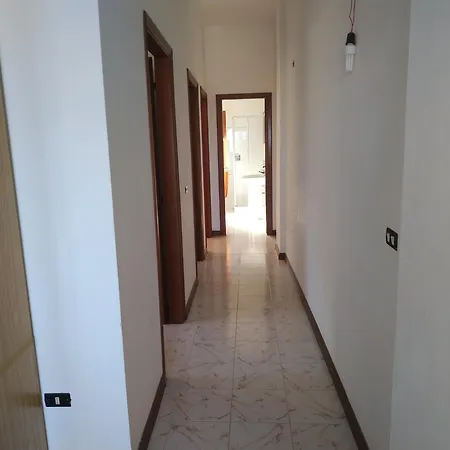 Casa Lungomare Alabe بيت للعطل